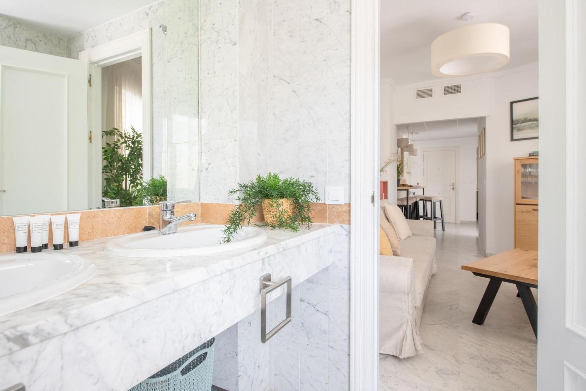 Jardines Del Prado Suite Apartment Севилья Экстерьер фото