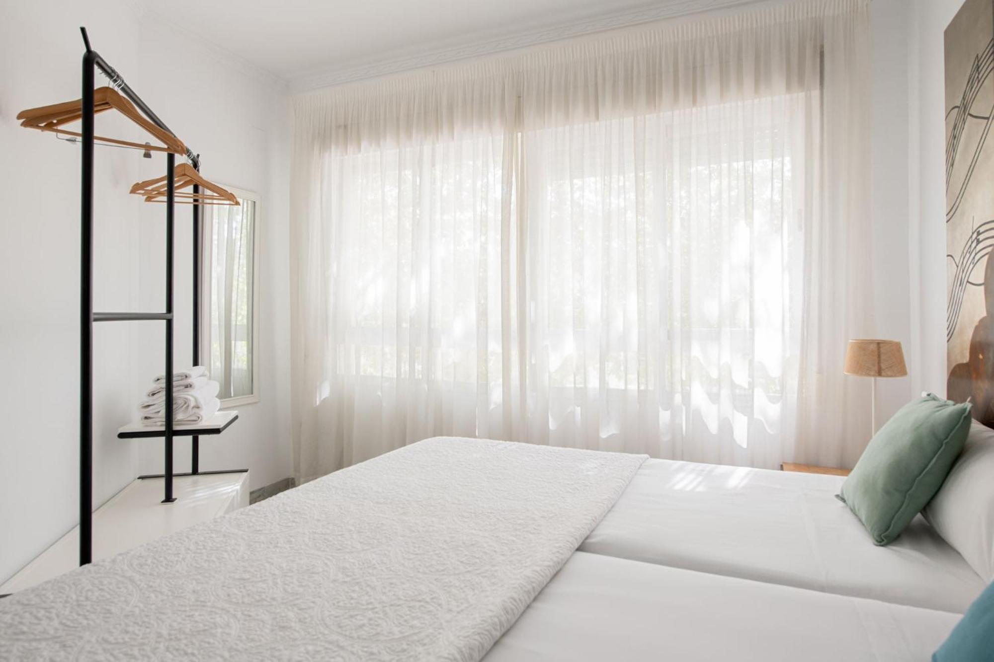 Jardines Del Prado Suite Apartment Севилья Экстерьер фото